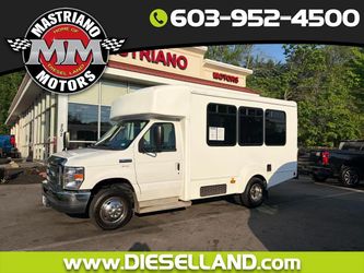 2017 Ford E-350 Cutaway