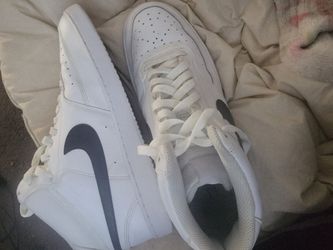 Men's Nike shoes 10/5