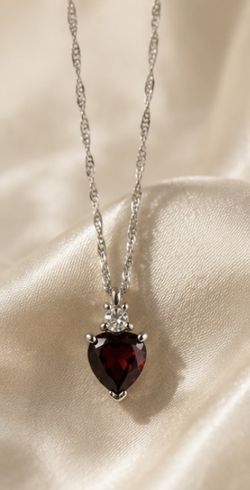 Gorgeous Red Heart Necklace