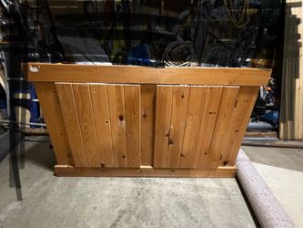 Aquarium stand