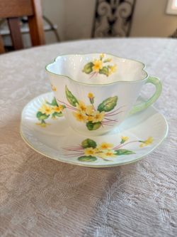 Vintage Shelley Primrose (dainty) tea cup and saucer