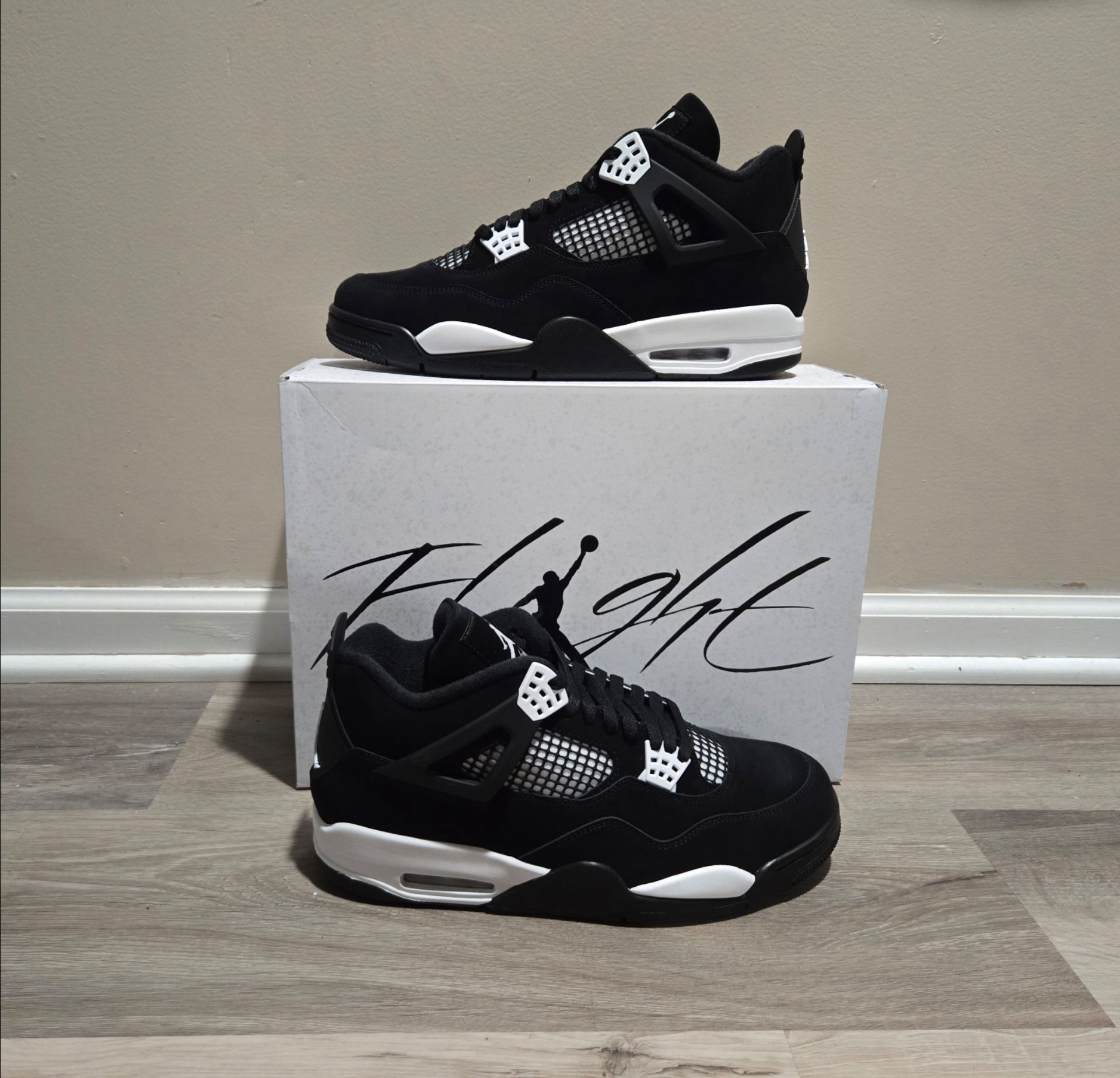 Jordan 4 Black White