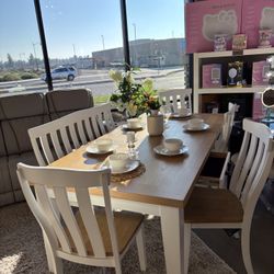 Beautiful 6pc Dining Table 