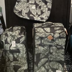 Herschel 4 Piece Luggage Set - Used But Great Condition 