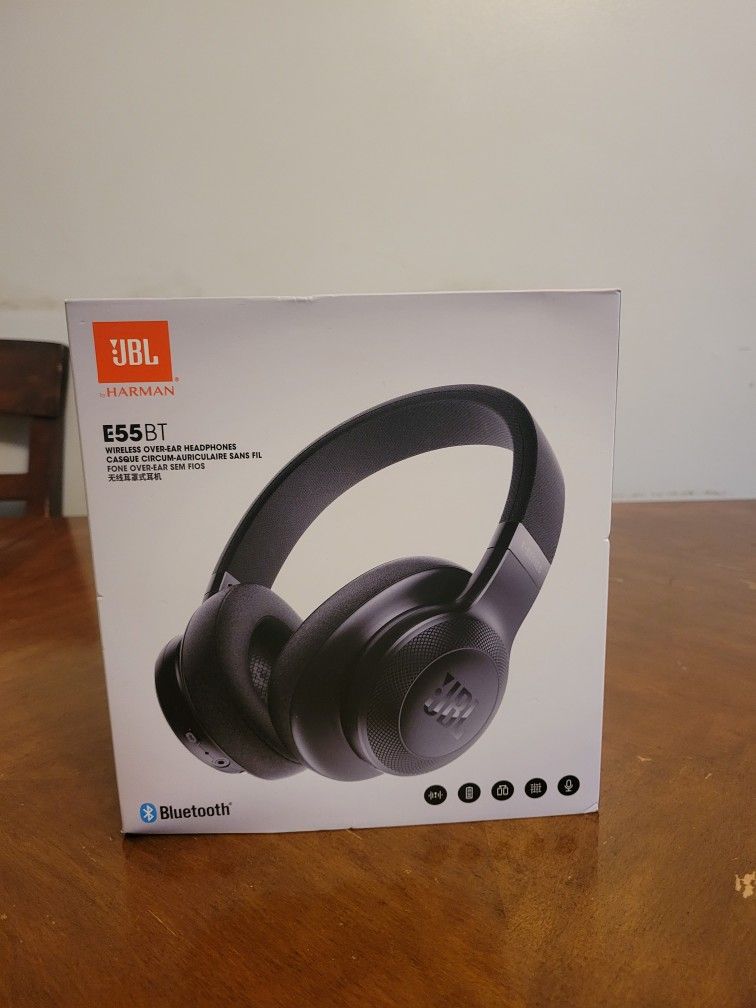 JBL E55BT WIRELESS HEADPHONES