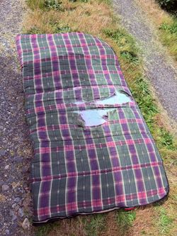 Old sleeping bag /comforter  - dog blanket?