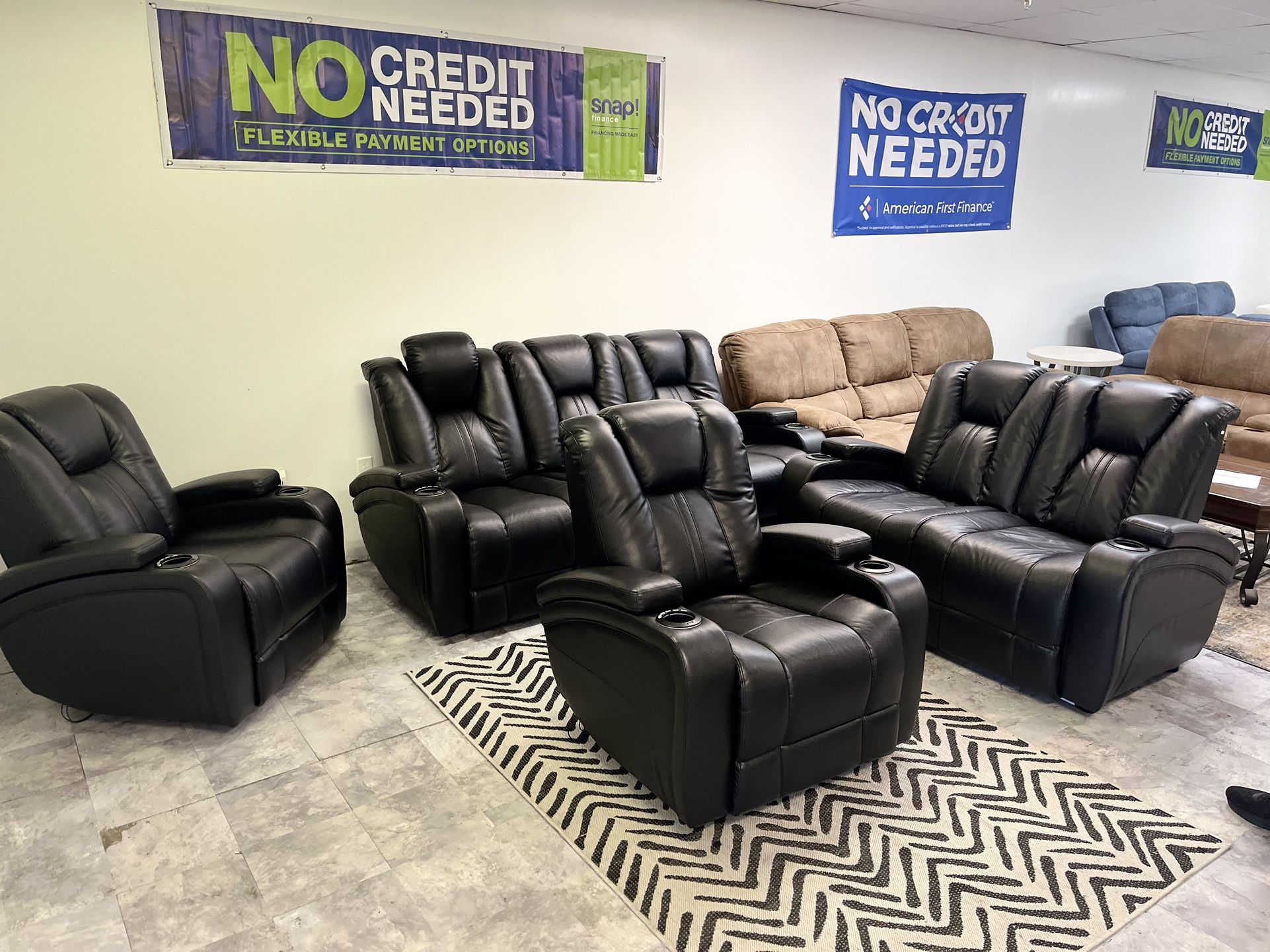 Black Pleather Sofa, Loveseat , 2 Matching Recliners - All Dual Recliner 🎄🔥🎄🚚🎅