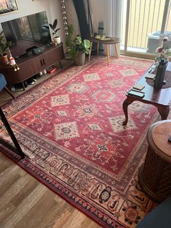 Geometric 8x10’ area rug