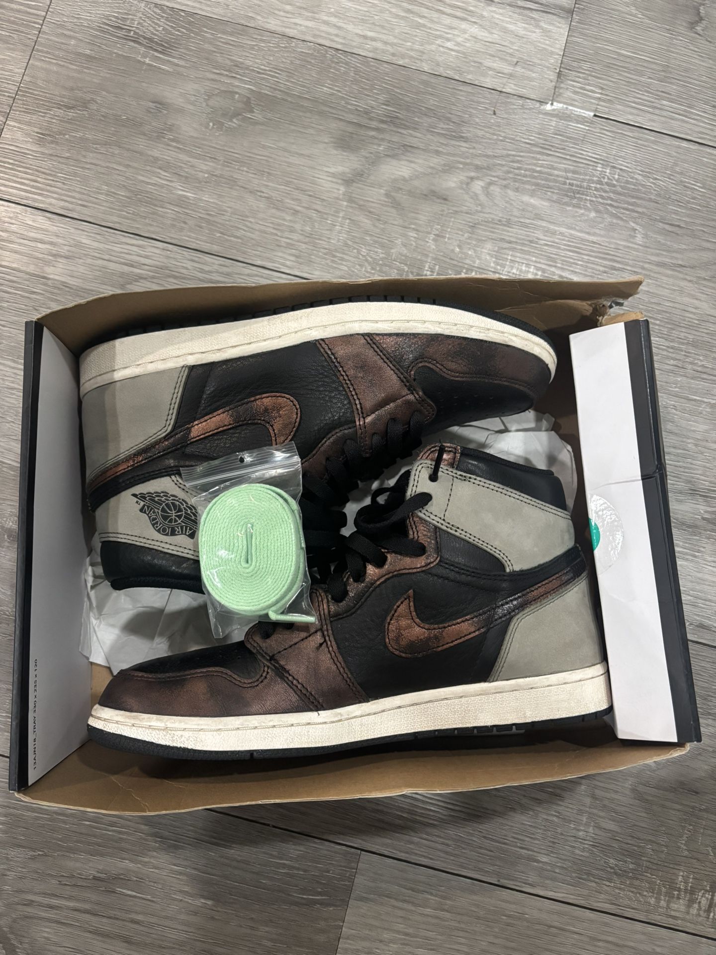 Jordan 1 “Patina”