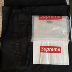Supreme Satin Logo Black Sweatpants(FW23) Size Small