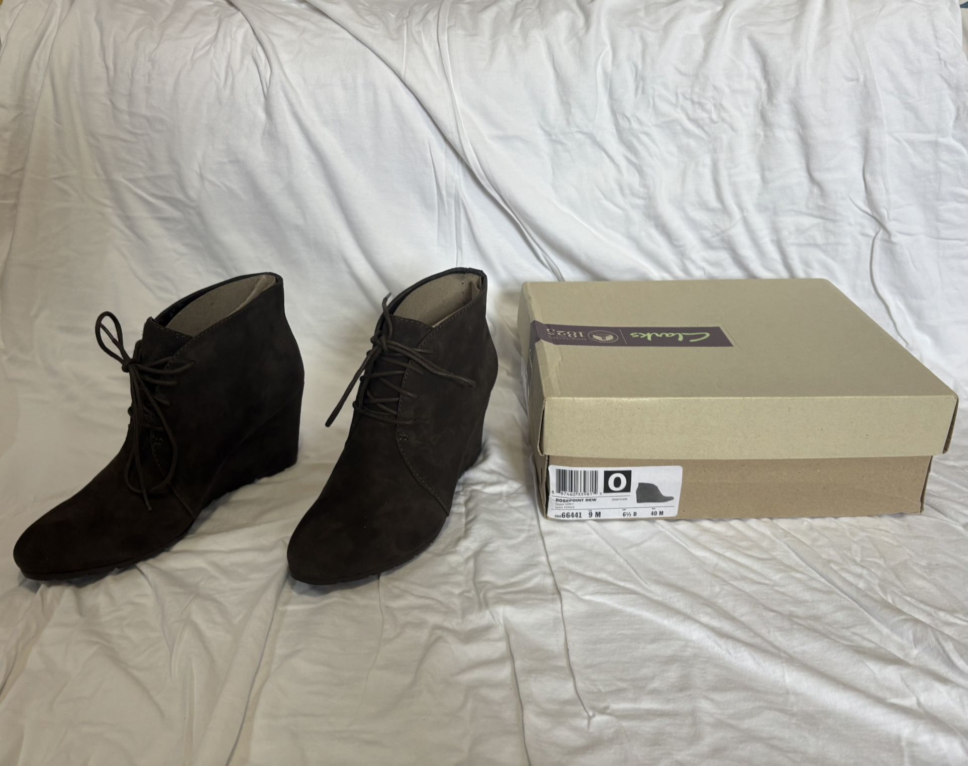New Clark Women’s Rose point Dew Wedge Boots
