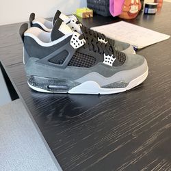 Jordan 4
