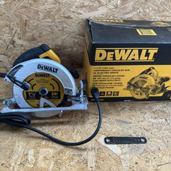 Dewalt 7 1/4” Lightweight Circular Saw With Electric Brake 15 Amps Motor 