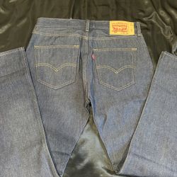 Levi’s 501s shrink to fit 32x32