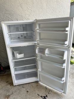 Refrigerator