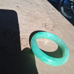 JADE BRACLET 