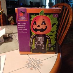 Halloween 🎃 💀 Skeleton Pumpkin