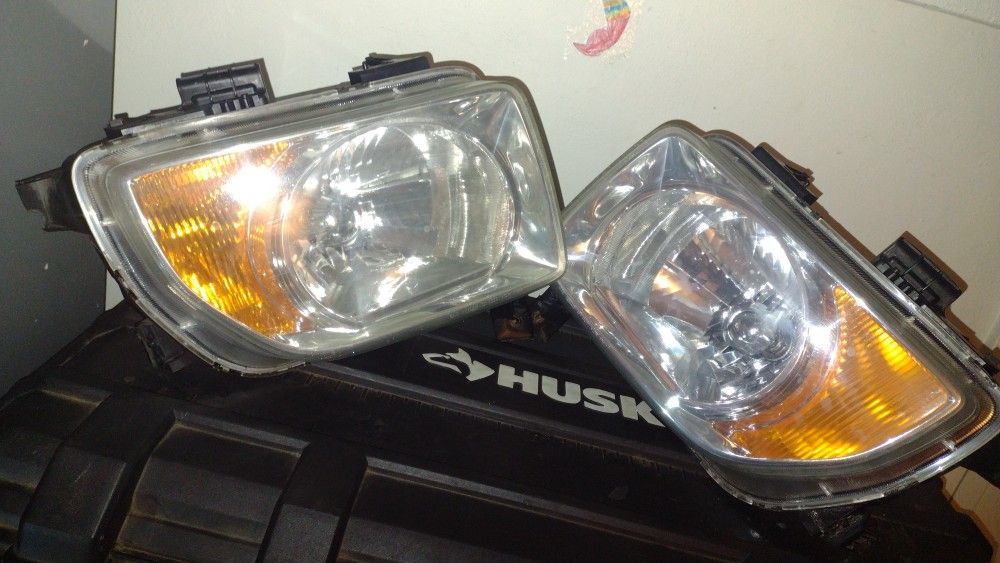 2003 Honda Element Headlights