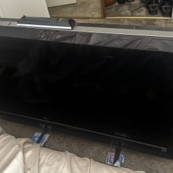 Sony BRAVIA KDL-46VL130 46-inch LCD TV With Stand