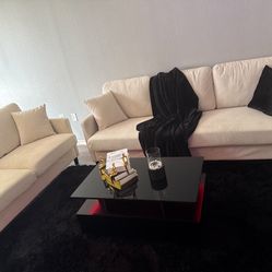 Couches With Pillows Small Stain But Can Be Washed 