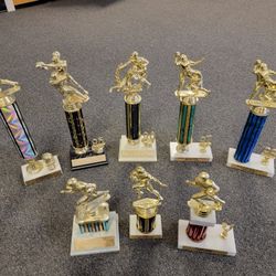 Lot of 8 1990s football trophies Home Office Decor Sports School Trophy

1(contact info removed)

