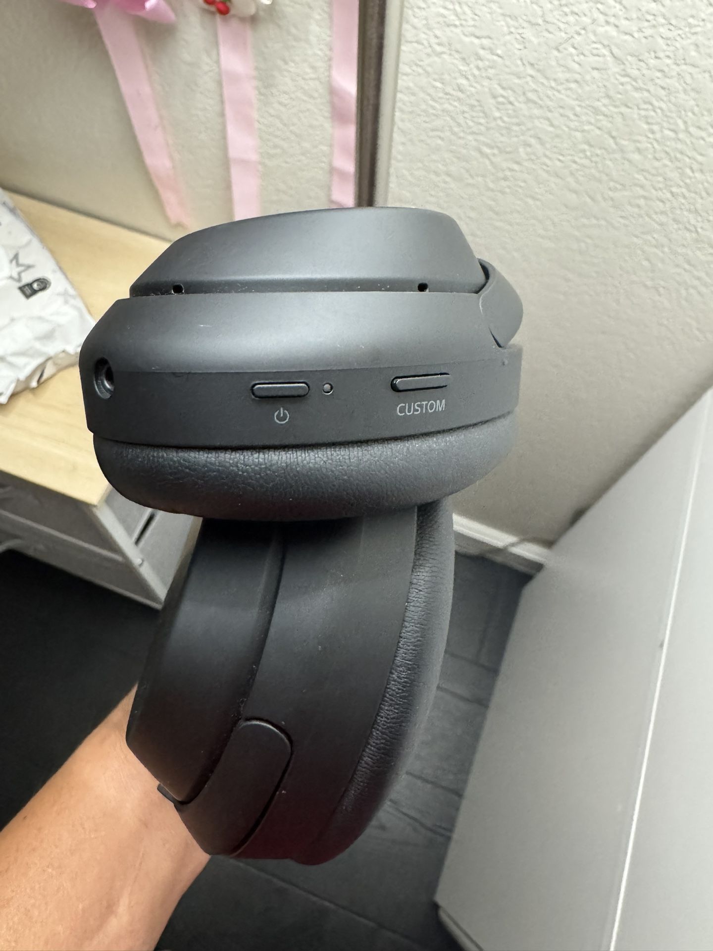 Sony WH-1000XM4 headphones