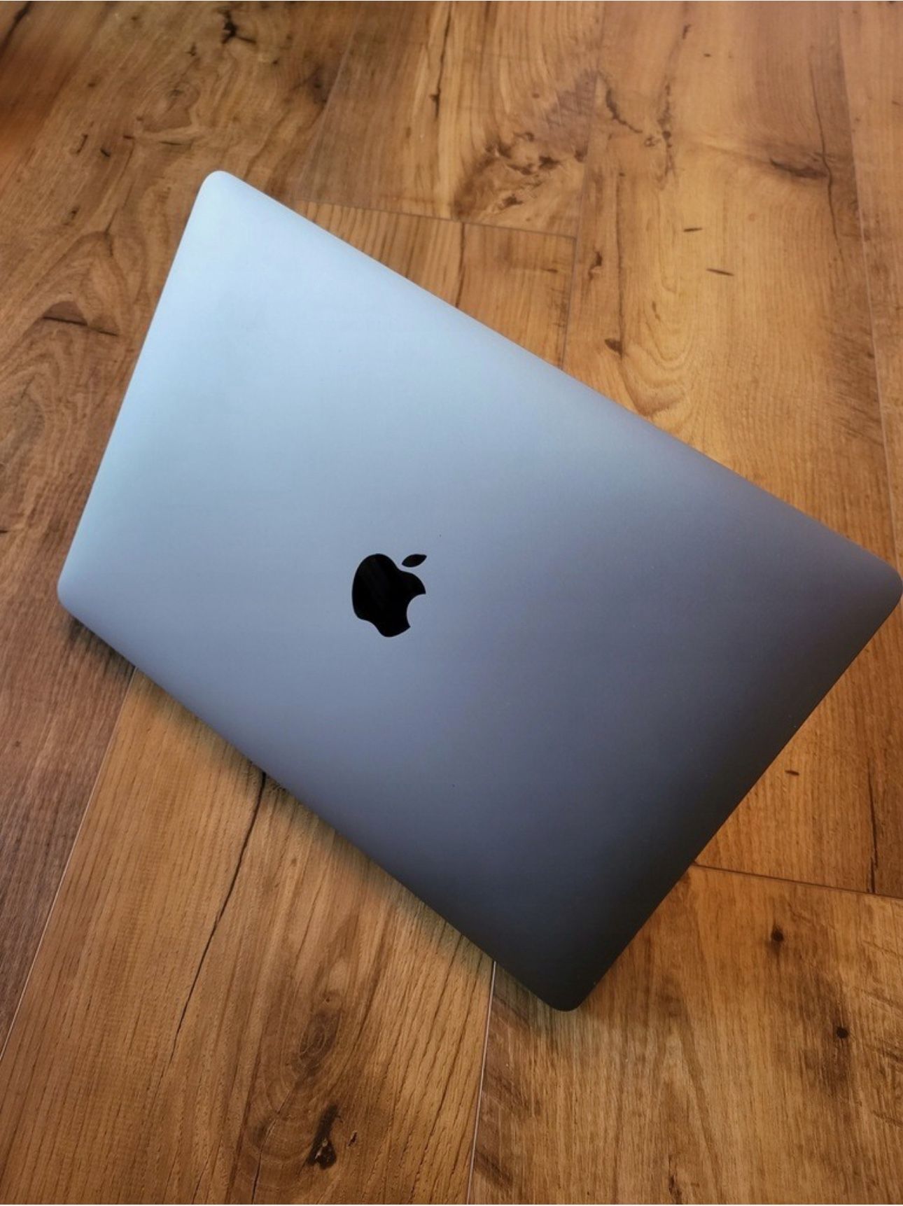 MacBook Air Like Brand New M1 Chip