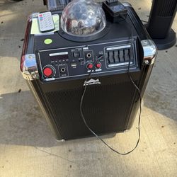 KaraoKing karaoke machine