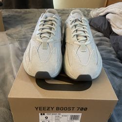 Yeezys700