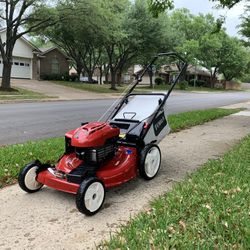 Toro Recycler Self Propelled Lawn Mower for Sale in Round Rock