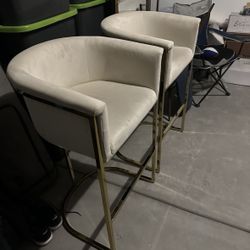 2 Manhattan Comfort Bar Stools