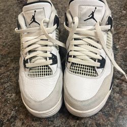 Jordan Retro 4 Military Black 6.5 Y