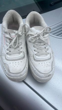 Reebok girls size 4
