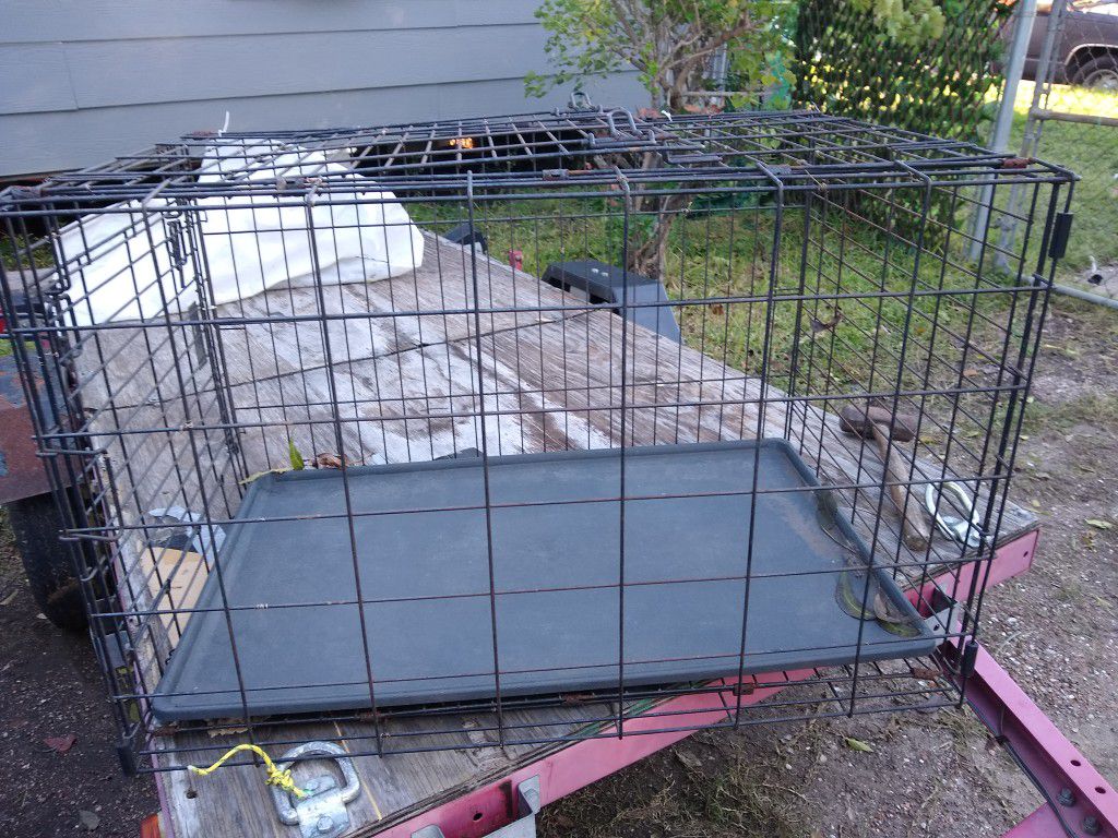 Dog crate for medium size dog 