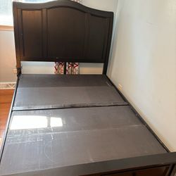 Cordova Queen Size Bed