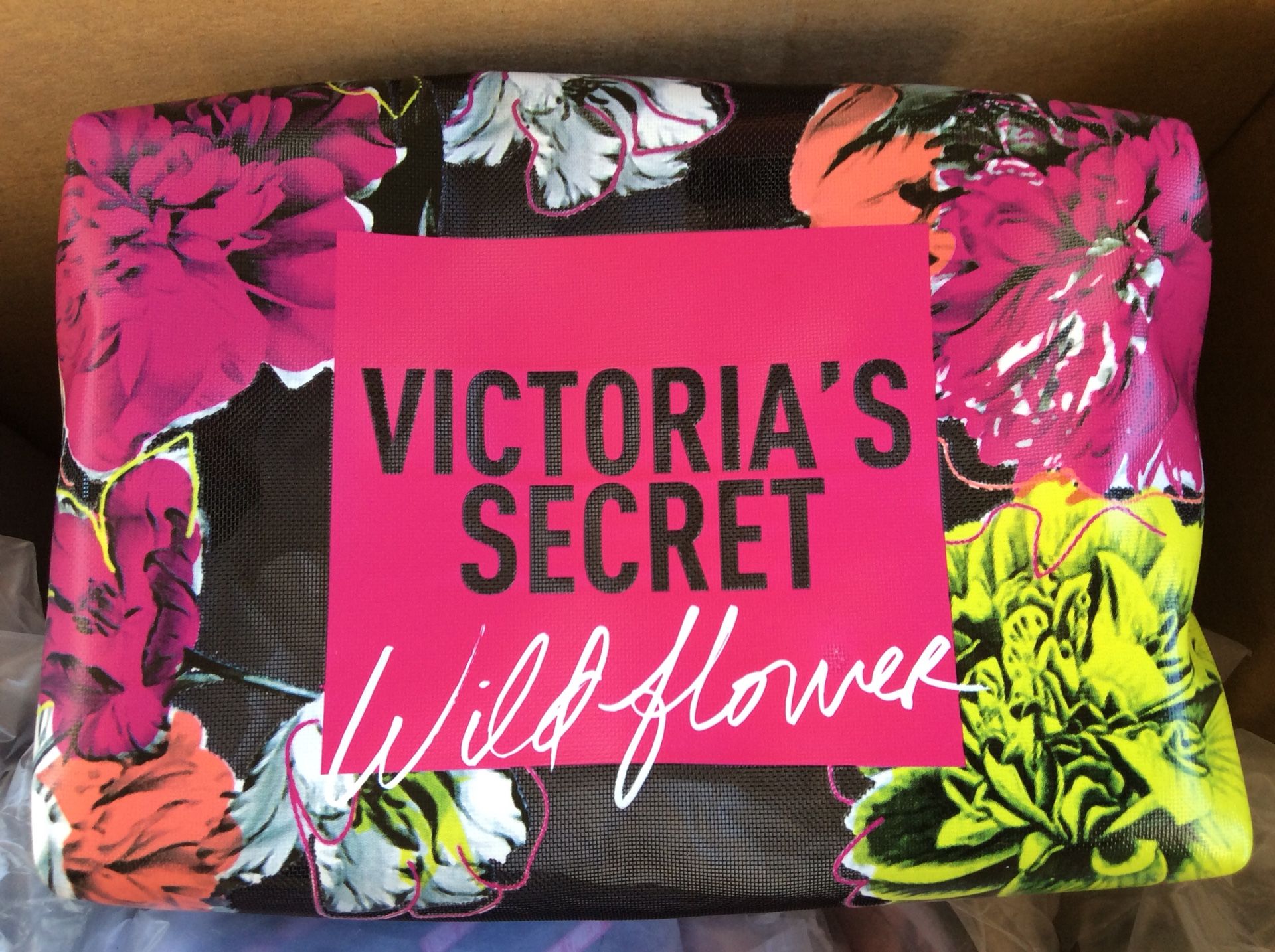 Victoria Secret Beauty Bag $10