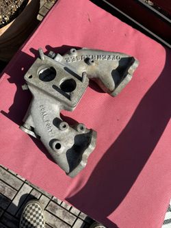 Datsun L Series Dual Port Manifold Rare !!