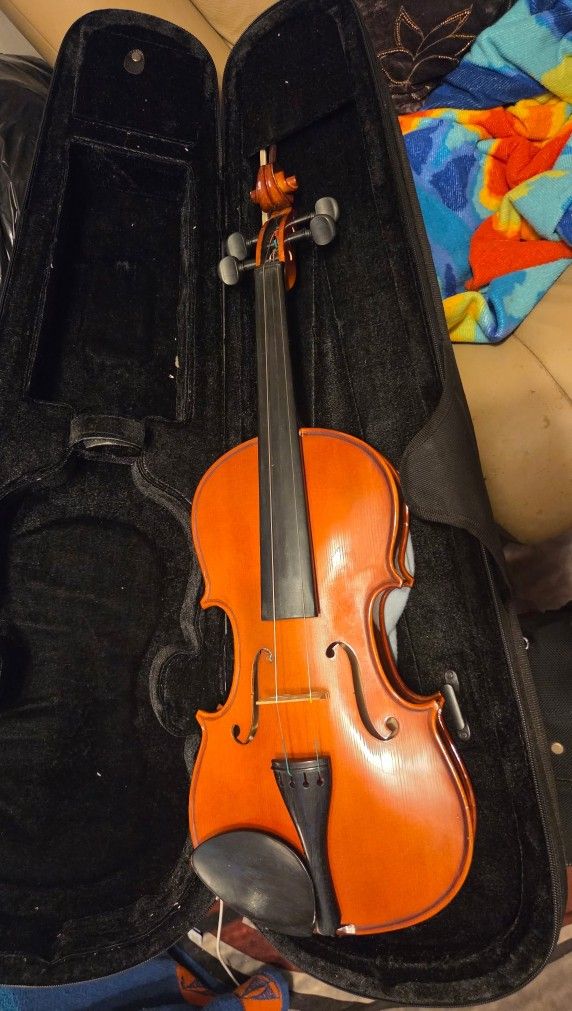 Cremona SV175 Violin
