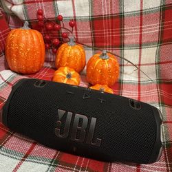 JBL Charge 6, Portable waterproof and drop-proof Bluetooth speaker