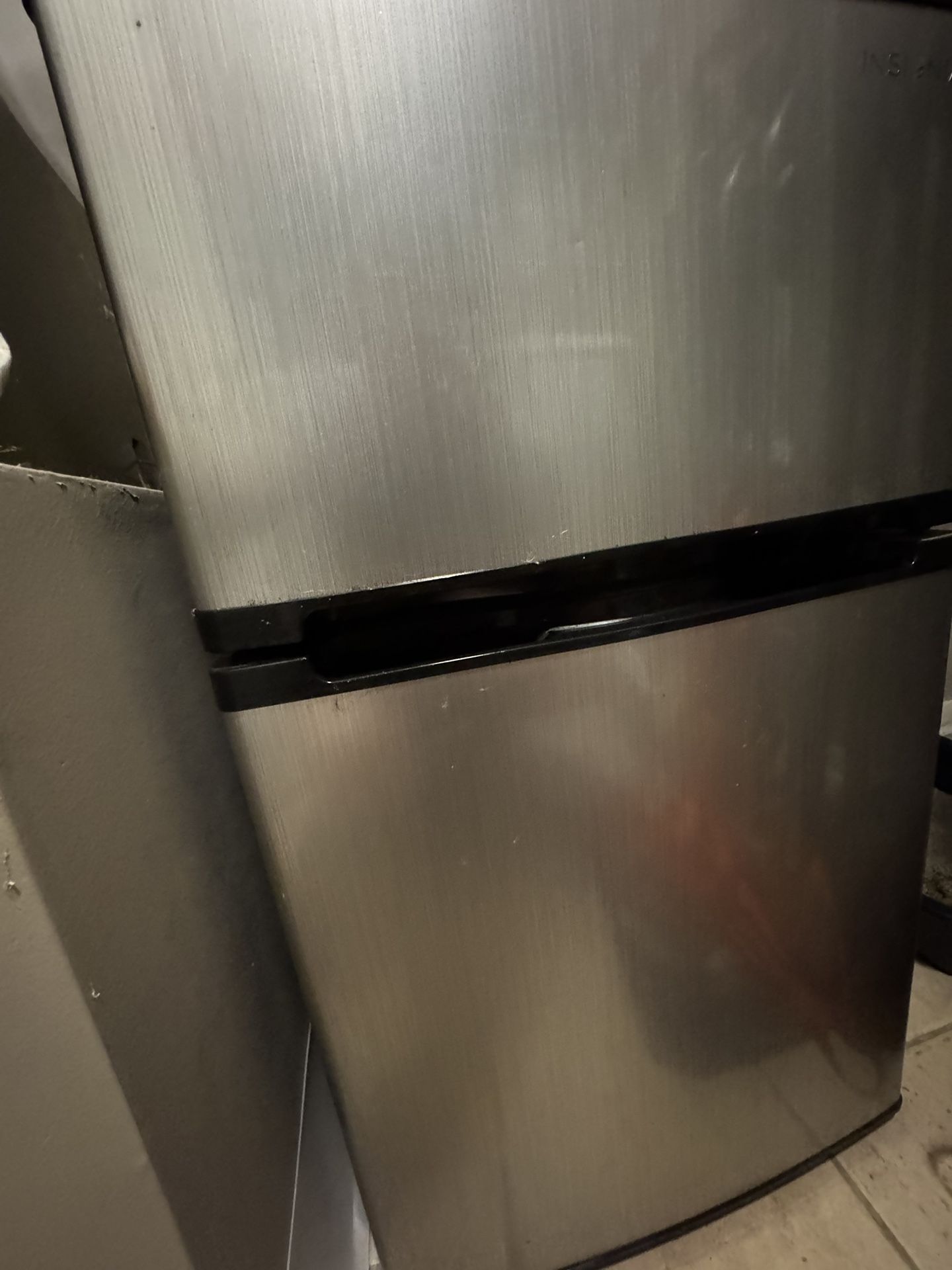 Mini Fridge & Freezer 