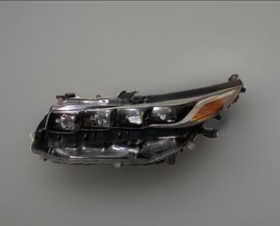 2017 2018 2019 2020 2021 2022 TOYOTA PRIUS PRIME LEFT HEADLIGHT USED OEM SHELL