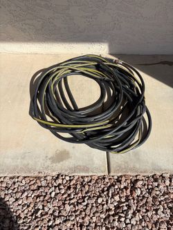 Medium Duty Black and Yellow Electrical hose