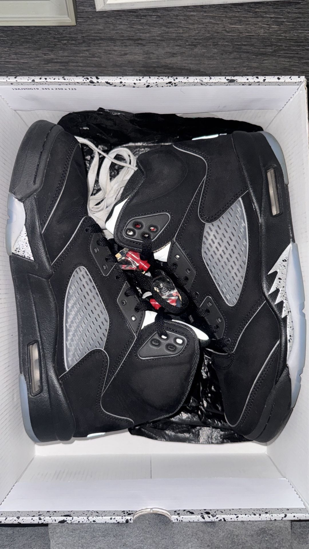 Jordan 5 Metallic