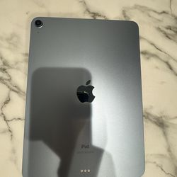 Apple iPad Air (10.9-inch) – Excellent Condition