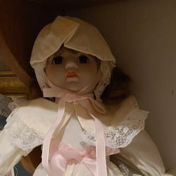 2 Musical Heritage Porcelain Dolls