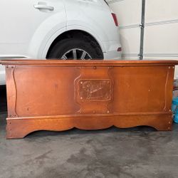 Lane Cedar Chest