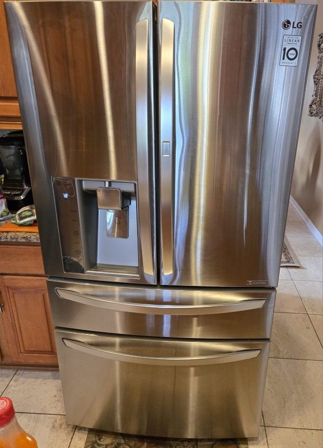 LG Refrigerator 36 QU FT Door In Door 