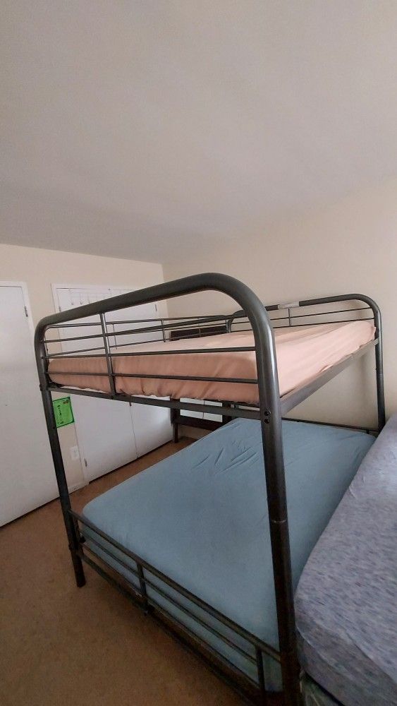 Full Bunk. Camarote Full Size