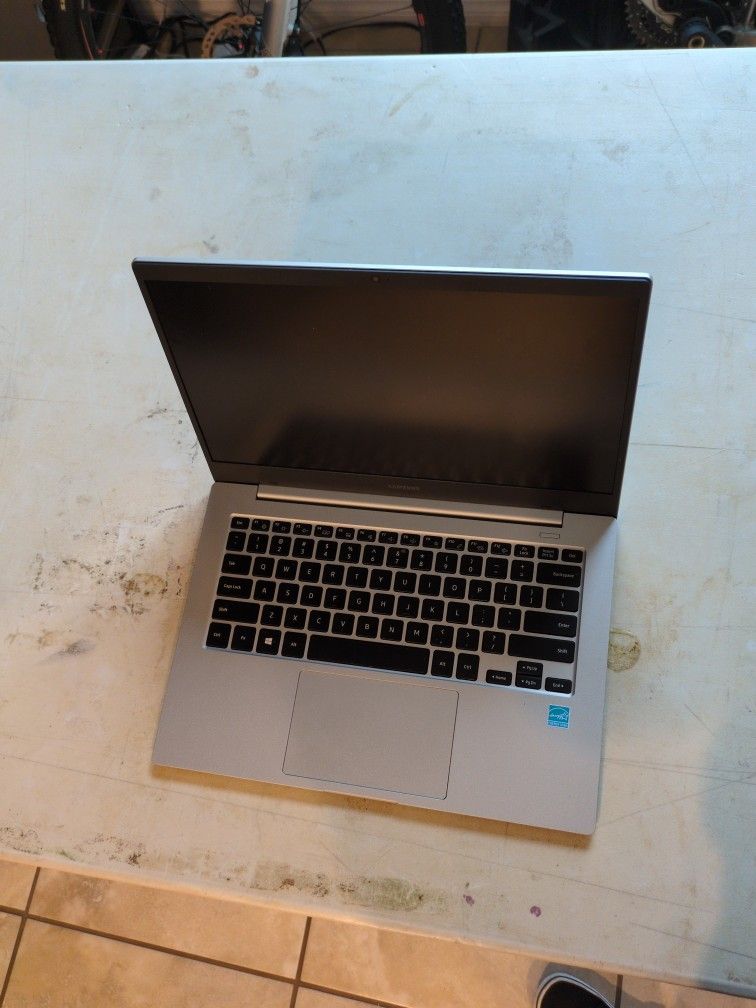 Samsung Slim Book
