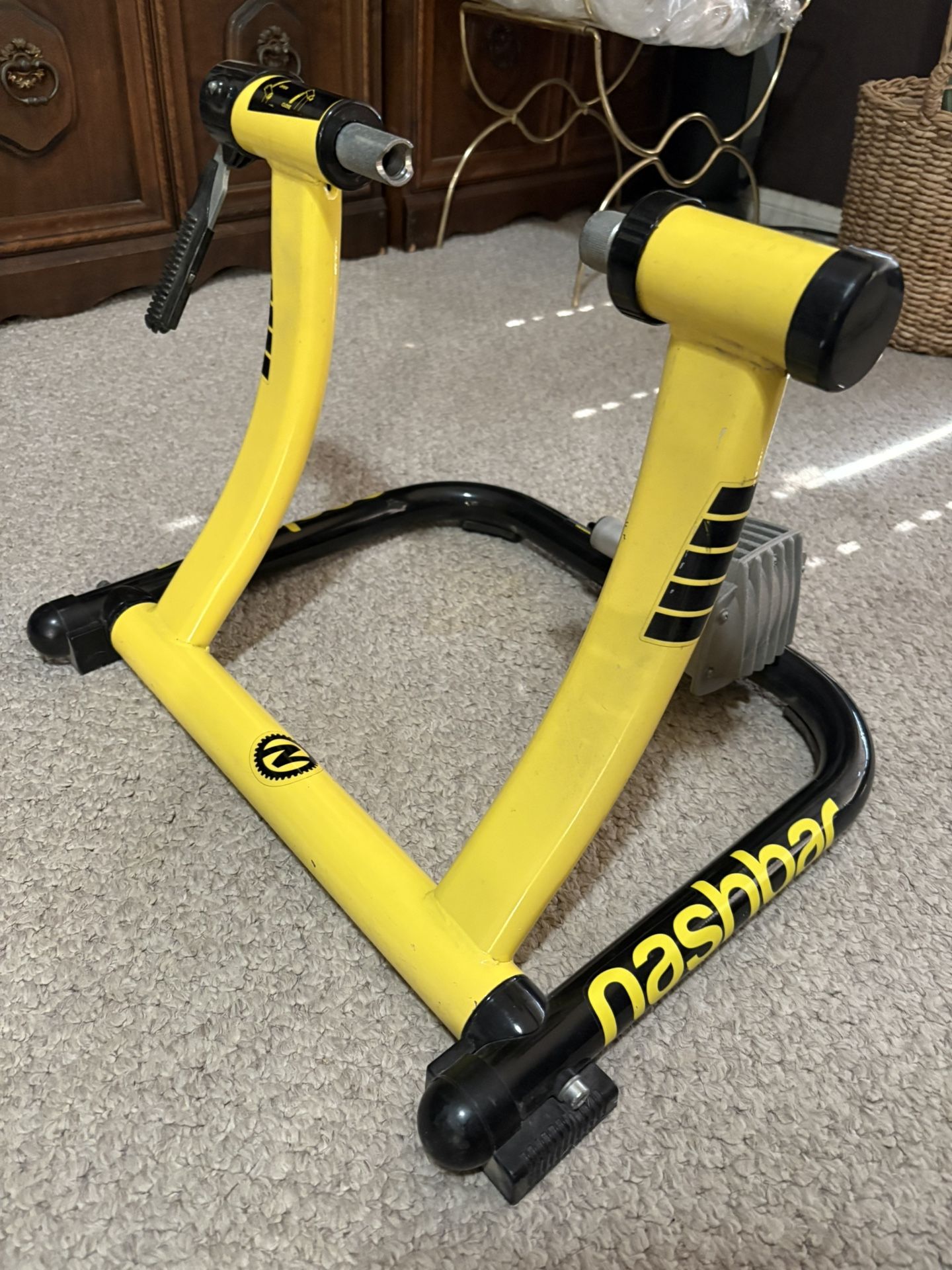 Nashbar Bike Trainer Indoor Cycle Stand
